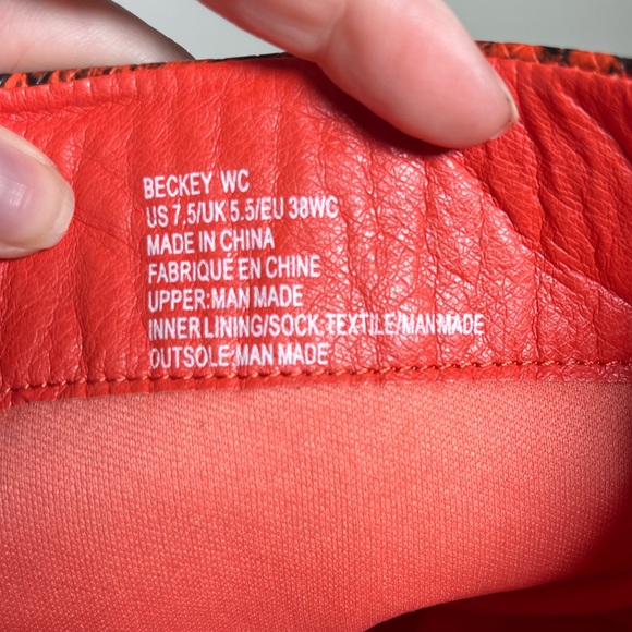 Just Fab snake print women’s boots! LIKE NEW! Wide Calf! Stiletto boots size 7.5 - Picture 3 of 4